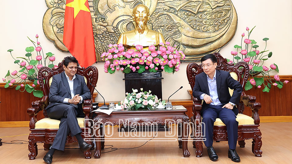 Đồng chí Chủ tịch UBND tỉnh tiếp Đoàn công tác Hiệp hội Doanh nghiệp Ấn Độ tại Việt Nam