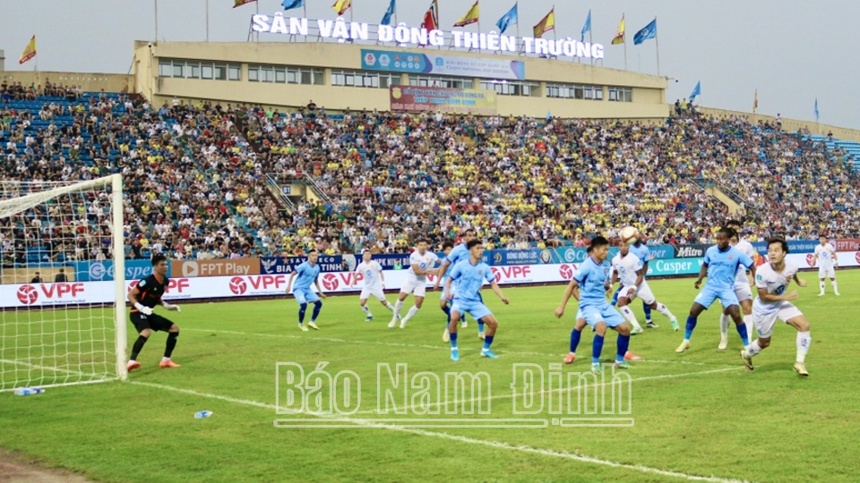CLB Thép Xanh Nam Định vào bán kết Cúp Quốc gia 2023-2024 sau loạt sút luân lưu căng thẳng